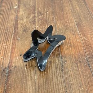 Black Star Resin Claw Clip